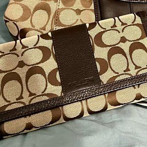 Coach Signature C Brown Trifold Wallet
